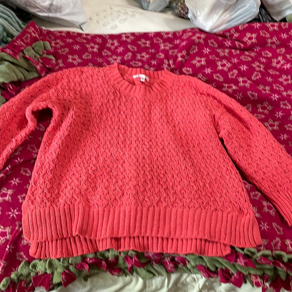 SEVEN7 WOMEN'S SWEATER-CORAL